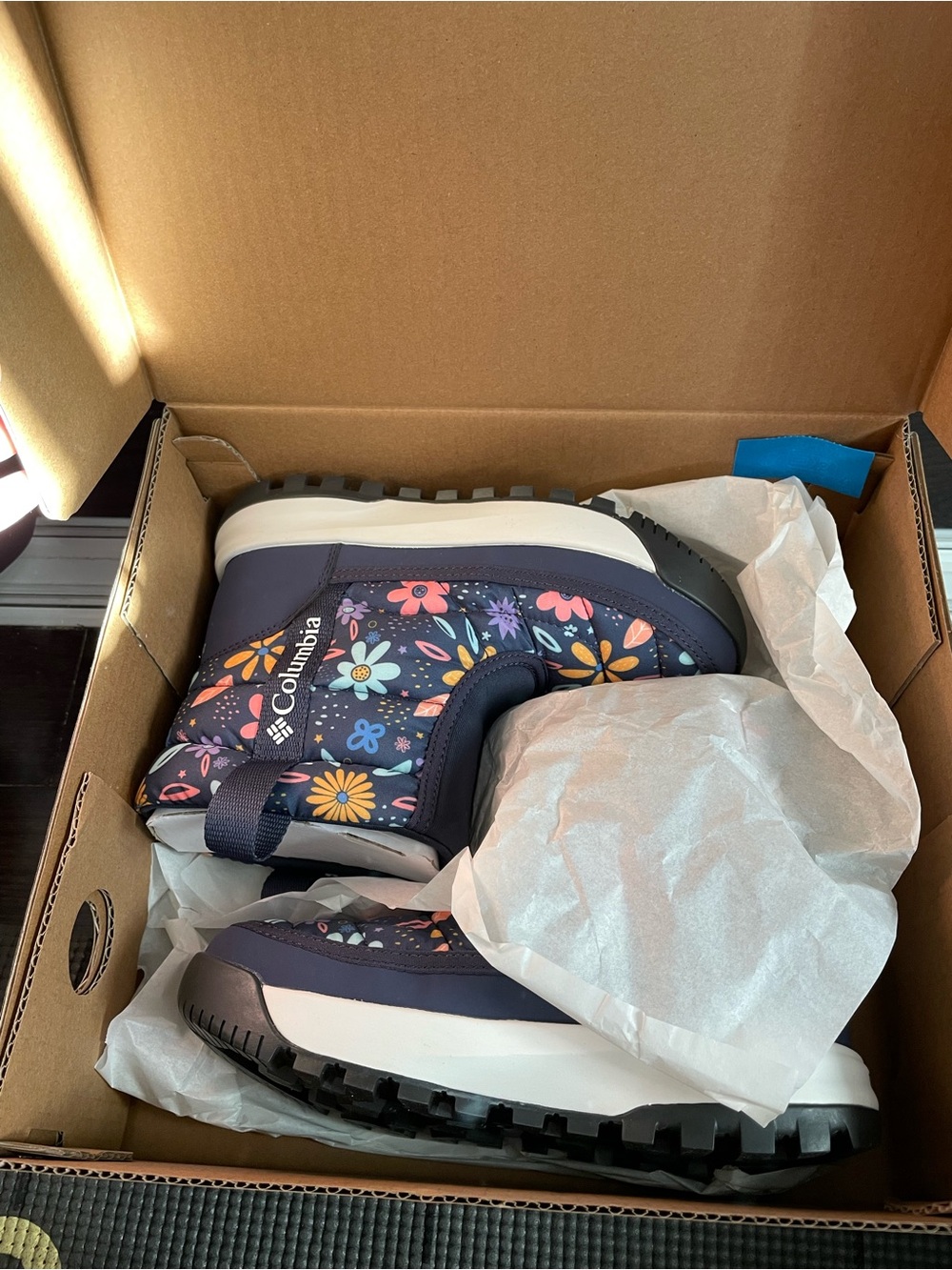 Columbia Snowtrot Mid Snow Boots - Big Kids Size 2